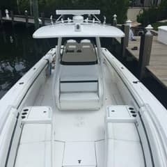 2015 Intrepid 375 Center Console photo 9