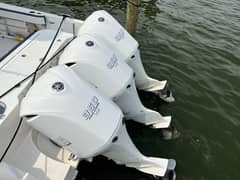2012 Everglades 350 LX photo 7