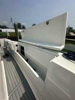 2023 Robalo R360 photo 8