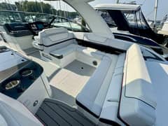2024 Formula 350 Crossover Bowrider photo 2