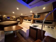 2019 Sea Ray 350 Sundancer photo 6