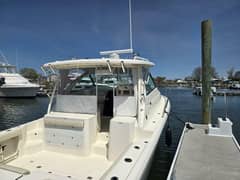 2013 Pursuit 345 Offshore photo 2