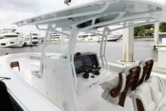 2024 Jupiter 34 HFS photo 8
