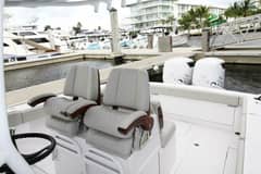 2024 Jupiter 34 HFS photo 9