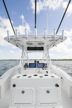 2019 Ocean Master 336 Center Console photo 3