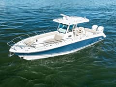 2017 Boston Whaler 330 Outrage photo 2