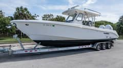 2021 Everglades 335 Center Console photo 5
