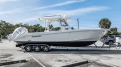 2021 Everglades 335 Center Console photo 2