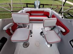 2021 Boston Whaler 300 FourStroke photo 5
