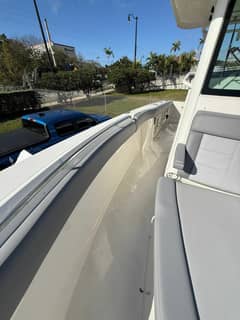 2023 Boston Whaler photo 9