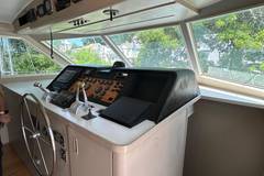 1991 HATTERAS Motor Yacht "MY ZENDA" photo 4