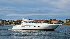 1999 TIARA YACHTS Express "JONNY'S QUEST" photo 1