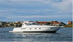 1999 TIARA YACHTS Express "JONNY'S QUEST" photo 2