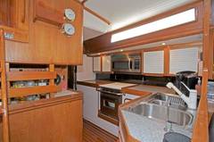 1985 GULFSTAR MKII "ENTERTAINER" photo 5