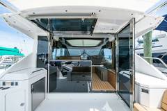 2013 CRUISERS YACHTS 45 Cantius "NEXT CHAPTER" photo 5