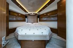2013 CRUISERS YACHTS 45 Cantius "NEXT CHAPTER" photo 9
