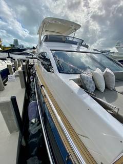 2018 AZIMUT YACHTS Flybridge "SEARENITY II" photo 4