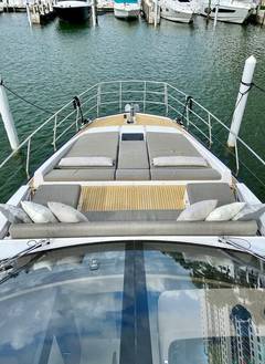 2018 AZIMUT YACHTS Flybridge "SEARENITY II" photo 8
