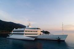 2004 PRIDE MEGA YACHTS PROA 88 "ASEAN LADY" photo 3