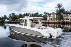 2019 BOSTON WHALER Realm "350 REALM" photo 2