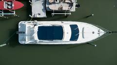 2004 AZIMUT YACHTS "SERENITY" photo 4