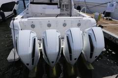 2019 INTREPID POWERBOATS INC. 475 Sport Yacht "-" photo 9