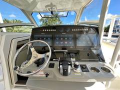 2016 BOSTON WHALER 420 Outrage "-" photo 8