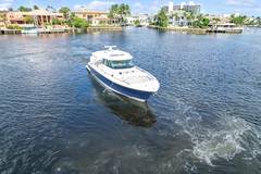 2022 TIARA YACHTS 48 LS "-" photo 2