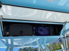 2009 BAHAMA BOAT WORKS 41 "ON THE EDGE" photo 6