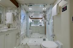 2001 BURGER BOAT COMPANY Enclosed Bridge Sportfish "DREAM CATCHER" photo 9