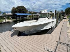 2013 BOSTON WHALER 370 Outrage "-" photo 3