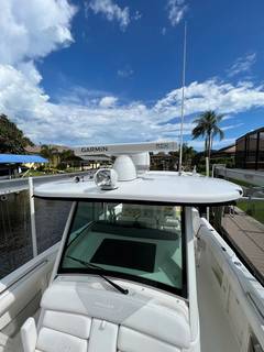 2013 BOSTON WHALER 370 Outrage "-" photo 5
