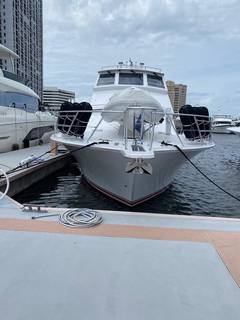 1998 VIKING 54 Sport Yacht "MRS. CHIPS" photo 4