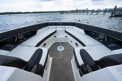 2016 SEA RAY 350 SLX "IRISH EYES III" photo 4