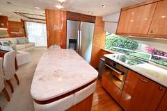 2005 SUNSEEKER 82 Yacht "BELLA" photo 3