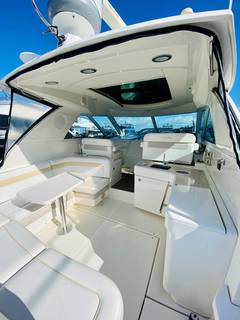 2010 SEA RAY 450 Sundancer "HYDE-A-WAY" photo 8