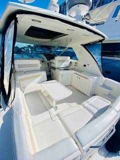 2010 SEA RAY 450 Sundancer "HYDE-A-WAY" photo 9