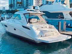 2010 SEA RAY 450 Sundancer "HYDE-A-WAY" photo 1