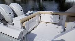 2020 SOUTHPORT 33 DC "NAUTI NOLE" photo 2