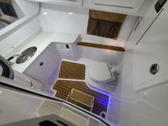 2020 SOUTHPORT 33 DC "NAUTI NOLE" photo 3