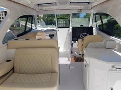 2020 SOUTHPORT 33 DC "NAUTI NOLE" photo 5