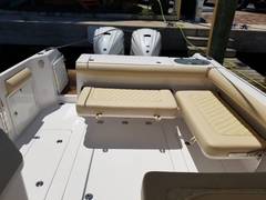 2020 SOUTHPORT 33 DC "NAUTI NOLE" photo 6