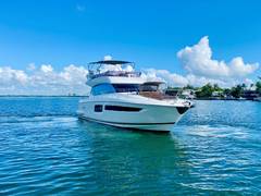 2015 PRESTIGE 500 "KNEE DEEP" photo 1