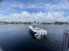 2006 INTREPID POWERBOATS INC. 370 "PENSION PENDING" photo 3