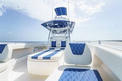2017 INVINCIBLE 42 Center Console REPOWERED "DAMAGE INC" photo 6