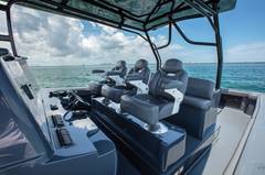2026 CUSTOM BOATS "STREAMLINE GREY DIESEL" photo 6