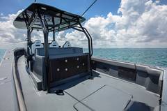 2026 CUSTOM BOATS "STREAMLINE GREY DIESEL" photo 9