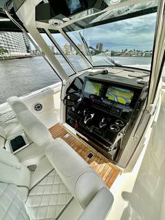 2022 PURSUIT BOATS 378 "378 PURSUIT" photo 6