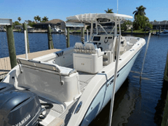 2015 CENTURY BOATS 3200 Center Console "2015 CENTURY 3200 CENTER CONSOLE" photo 2