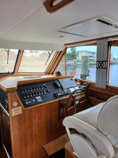2017 MARLOW Pilot 37 "2017 MARLOW PILOT 37" photo 6